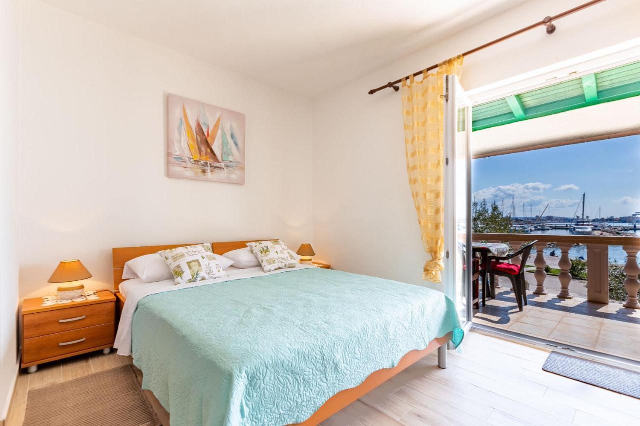 Mare-More Studio W Balcony And Beach Front And View Zadar Dış mekan fotoğraf